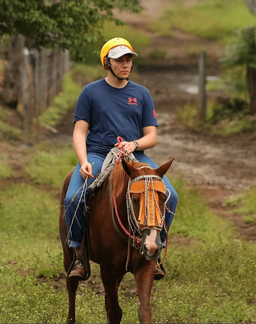 Wildlife spotting on horseback at Hacienda Aromal